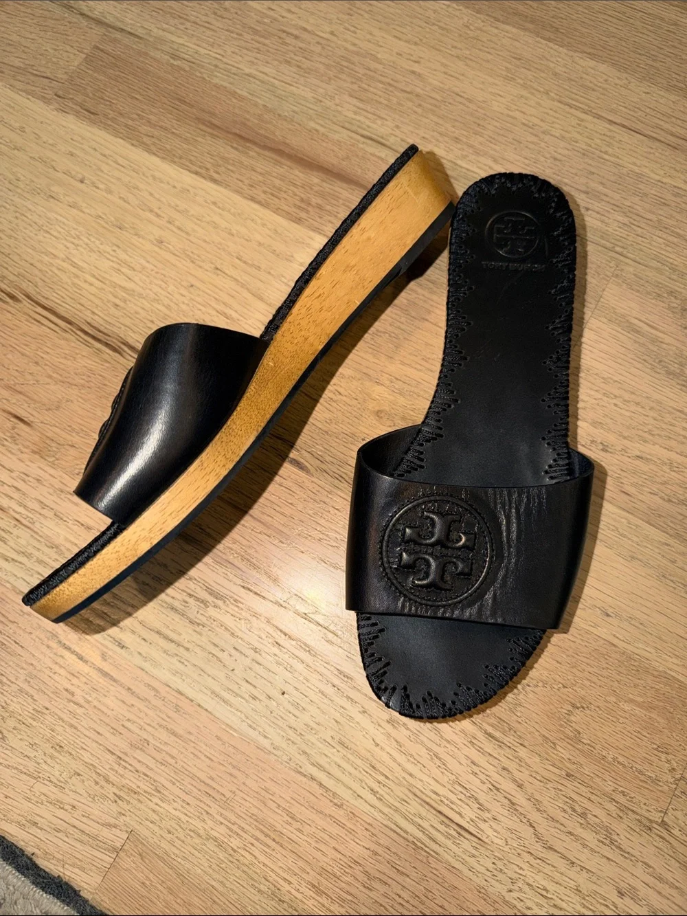 Tory Burch Black Leather Slide with Natural Wood-Look Sole